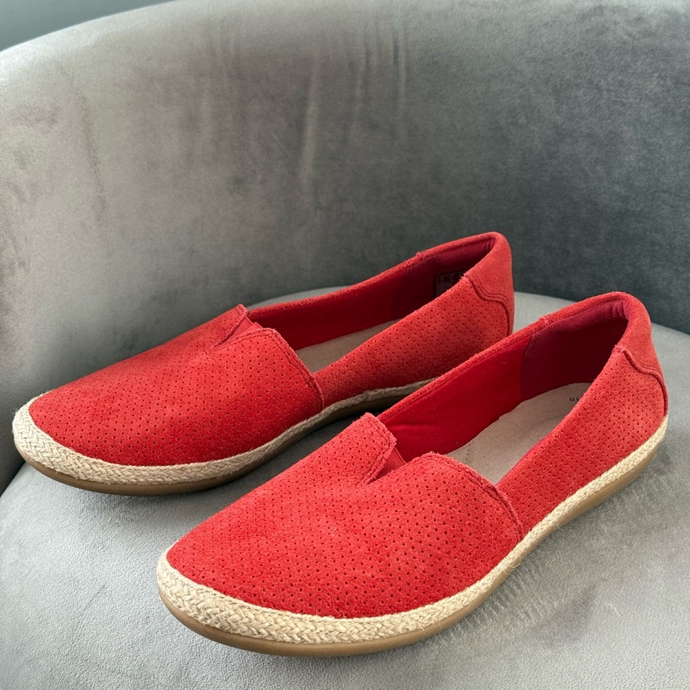 Clark’s Orange/Red Suede Slip-On Loafers